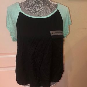 T-shirt that can be dressed up or down